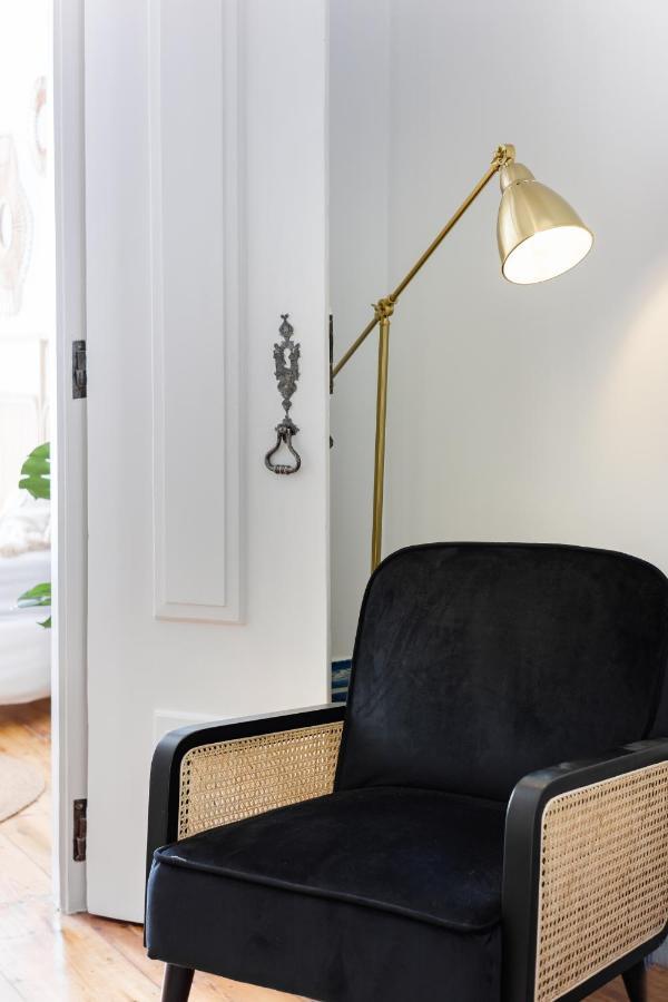 Casa Boma Lisboa - Typical And Spacious Apartment - Lapa II Exterior photo